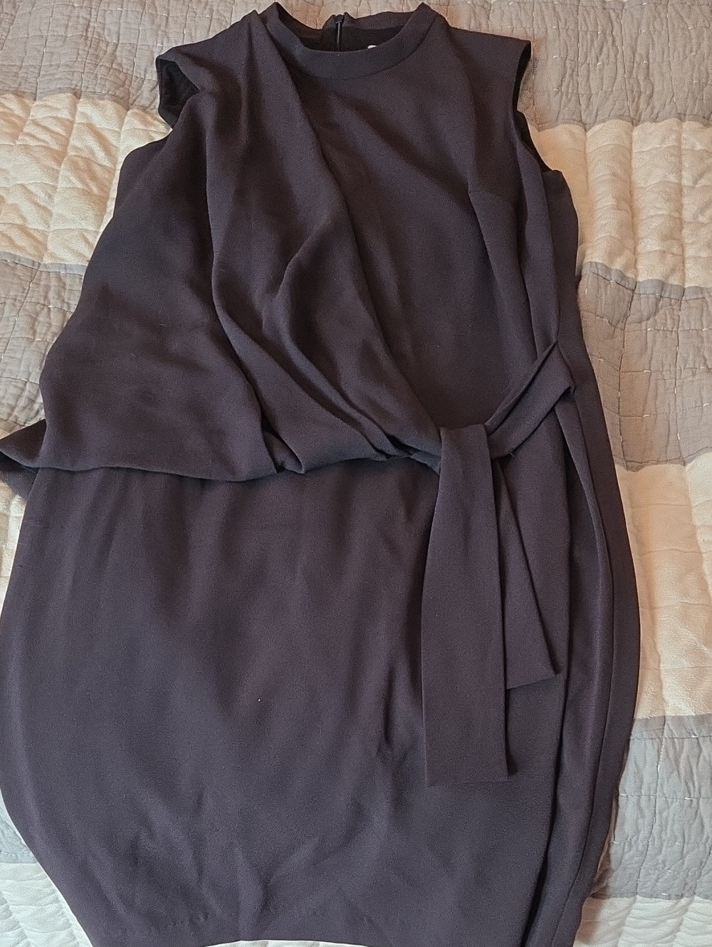 MM Lafleur Gray Sleeveless Dress with Sash